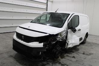 dañado remolque camión Peugeot Partner  2022/6
